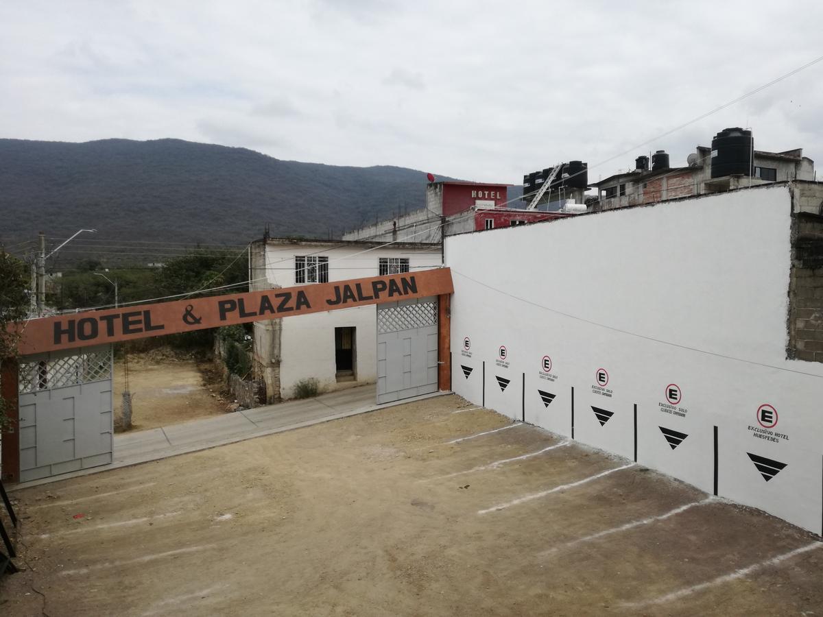 Hotel Y Plaza Jalpan de Serra Esterno foto